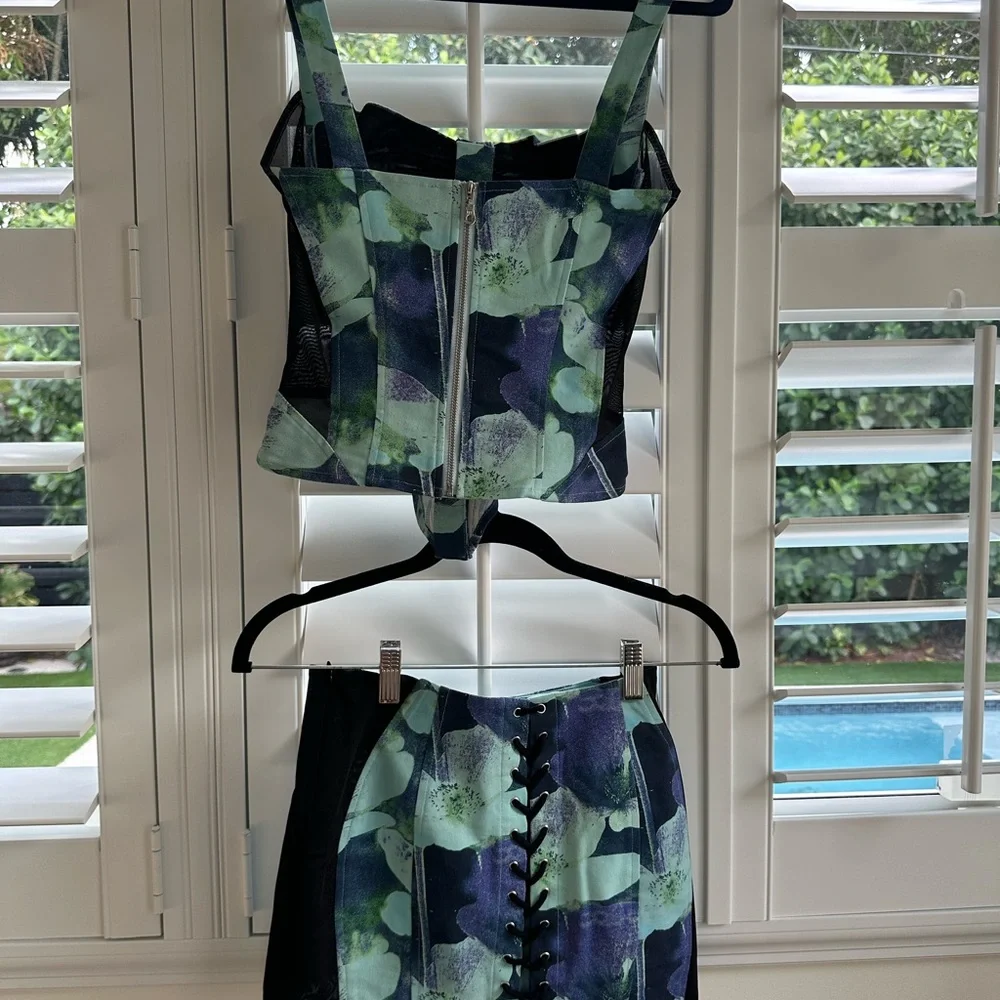 Miaou Deville Corset And Skirt Set - Top S, Skirt XS - Picture 5 of 5